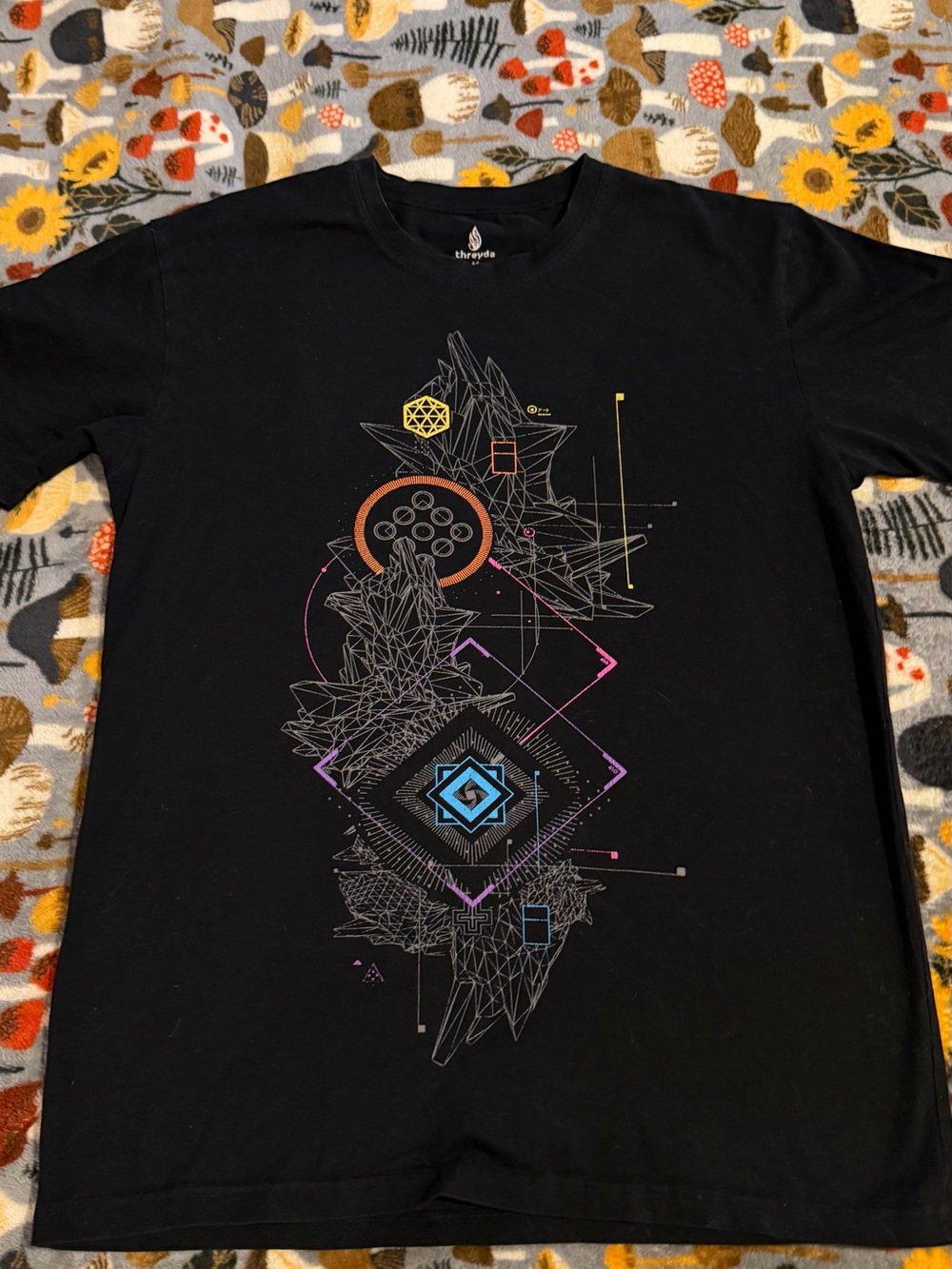 Black Geometric Graphic Short Sleeve Tee - Men's Shirt
